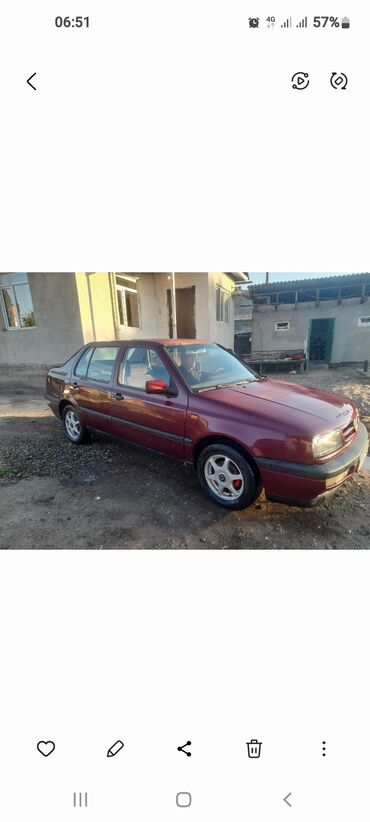 сегментная косилка на мотоблок: Volkswagen Vento: 1992 г., 1.8 л, Механика, Бензин, Седан