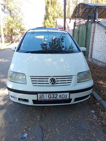 Volkswagen: Volkswagen Sharan: 2001 г., 2 л, Механика, Бензин, Минивэн