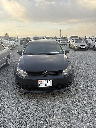 rota grid: Volkswagen Polo: 2011 г., 1.6 л, Механика, Бензин, Седан — 1