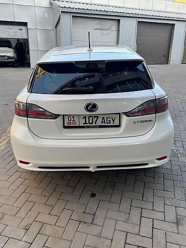 lexus ct 200h 2016: Lexus CT: 2012 г., 1.8 л, Вариатор, Гибрид, Хэтчбэк — 4