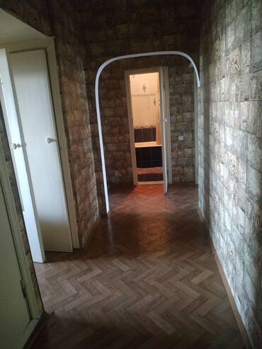 сдается квартира 12 мкр: 2 комнаты, 65 м², 106 серия, 9 этаж, Косметический ремонт