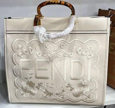 çanta qadın: Əl çantası, Fendi, Yeni