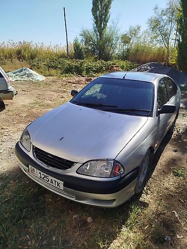 volkswagen golf v: Toyota Avensis: 2002 г., 1.8 л, Механика, Бензин, Седан — 1