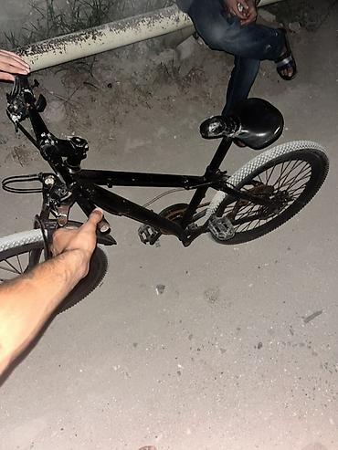 velosiped olympia: Qara rəngli dağ velosipedi - Güclü polad/alüminium tipli üçbucaq — 2