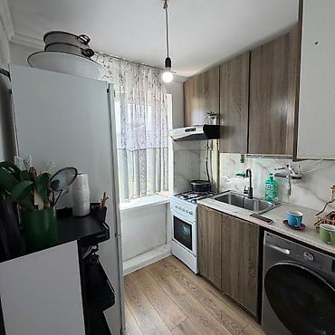 Продажа квартир: 3 комнаты, 50 м² — 9