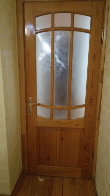 Furnitura və aksessuarlar: ❇️4eded otaq qapisi satilir olcu 90*205 problemi yoxdur satilir