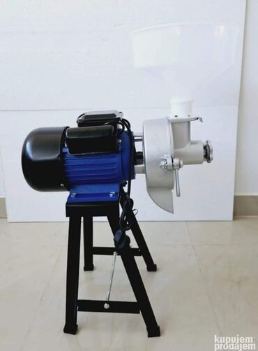 Ostali alati i mašine: Prodajem nov i kvalitetan mlin za kukuruz / za mlevenje kukuruza - — 4