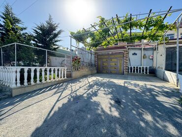 sumqayıtda ev satışı: Zığ qəs. 4 otaqlı, 190 kv. m, Kredit yoxdur, Yeni təmirli