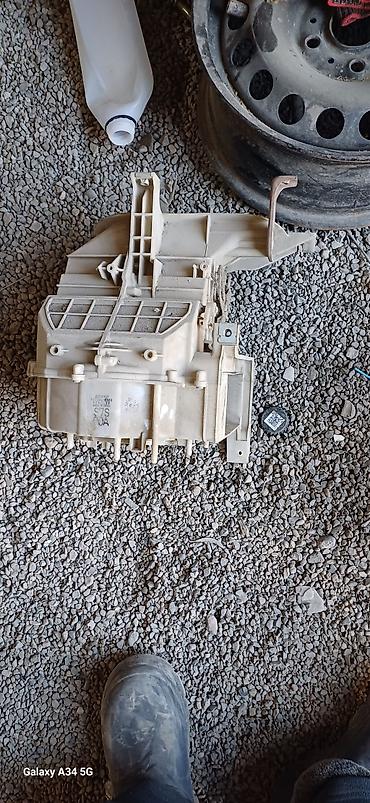 Другие детали вентиляции, охлаждения и отопления: Хонда степ RF 3 печка корпус радиатору менен — 2