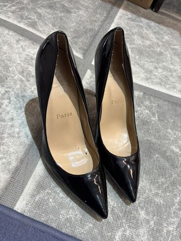 черные брючные классические шорты: Туфли, 36, Christian Louboutin, Колдонулган, түсү - Кара