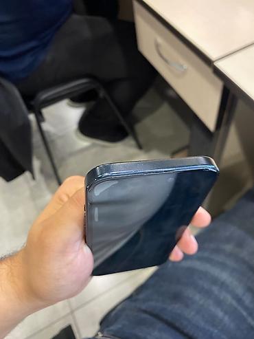 iphone 11: IPhone 15, 128 GB, Black Titanium, Zəmanət, Simsiz şarj, Face ID — 6