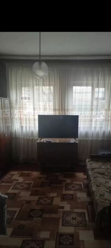 аренда частных домов бишкек: 61 м², 3 комнаты, Парковка, Забор, огорожен