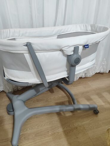 Digər mebel: DilChicco masa ve besik satilir 110 azn .chicconundur.on terefinin