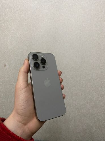 Apple iPhone: IPhone 15 Pro, 128 GB, Face ID