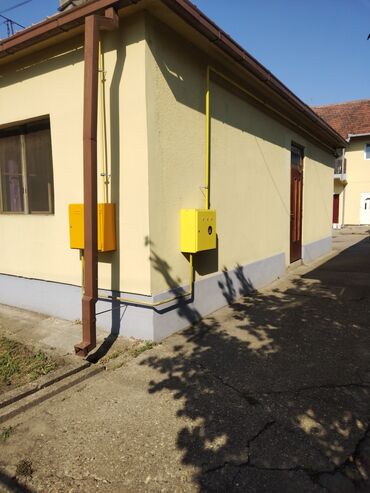 Kuće na prodaju: 350 kv. m, 6 soba — 27