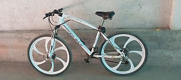 Горные велосипеды: Горный велосипед Green Bike - Рама: алюминиевая, размер — 2