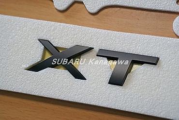 2022: Subaru Outback шильдик на багажник надпись Оригинал новый в черном — 3
