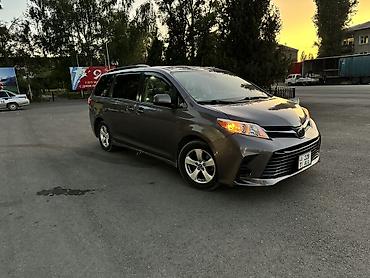 Унаа сатуу: Toyota Sienna: 2019 г., 3.5 л, Автомат, Бензин, Вэн/Минивэн — 3