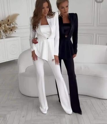 Gornji i donji deo: Trodelni kompleti — 11