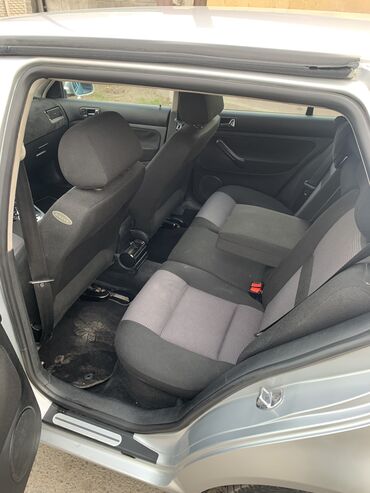 Volkswagen: Volkswagen Golf: 2000 г., 1.6 л, Автомат, Бензин, Хэтчбэк — 16