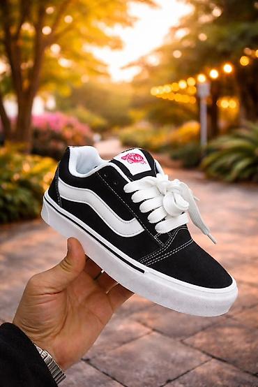 vans ayaqqabı: Vans Old Skool stilində kişi/qadın idman ayaqqabısı - Rəng: qara-ağ - — 1
