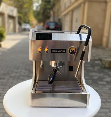 Qəhvə maşınları: Qəhvə maşını Nuova simonelli, Borulu, Su qabı ilə, İşlənmiş