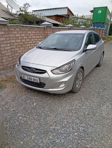 Hyundai: Hyundai Solaris: 2012 г., 1.6 л, Автомат, Бензин, Седан