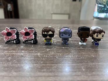 Детский мир: Məhsul: Kinder Joy x Stranger Things – Funko minifiqurları — 1