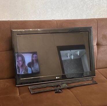 tv ekran satışı: Televizor LG 82" Ünvandan götürmə