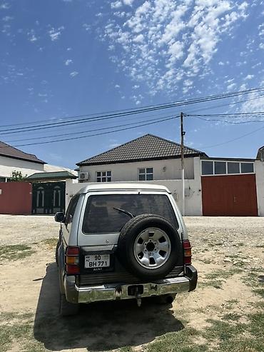 torpaqla barter maşınlar: Mitsubishi Pajero: 2.8 l | 1995 il 329245 km Ofrouder/SUV — 4