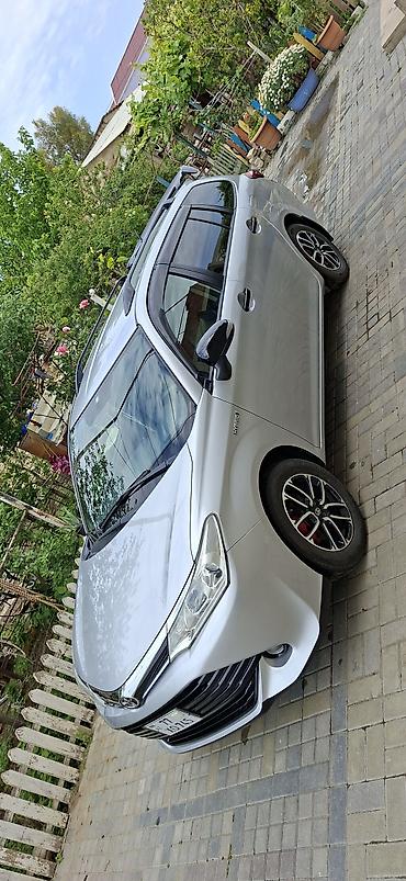 Toyota: Toyota Corolla: 1.5 l | 2015 il Universal — 14