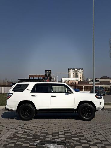 Toyota: Toyota 4Runner: 2020 г., 4 л, Автомат, Бензин, Внедорожник — 7