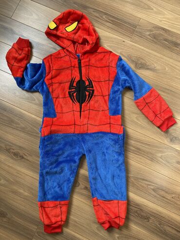 костюм хэллоуин: Кигуруми Человек-паук

Спайдермен

Рост 95-110 см

Пишите в ватсап