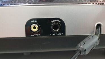 Другая аудиотехника: Продаю проигрыватель виниловых дисков (пластинок). Оригинал. Отличное — 9