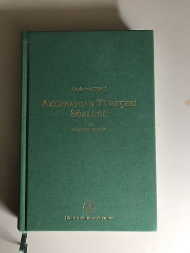 rus azeri luget kitabi: Azərbaycan türkcə lüğət sözlük 3 cü cilt
Ciltli kitab
Səhifə sayı 675