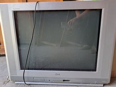 сдам старый телевизор: Продаётся старый телевизор LG, нерабочий, можно использовать на