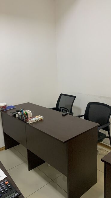 Ofis masaları: Ofis masaları satılır cox sayda var ucuz qiymete.ofis baglandıgın ucun