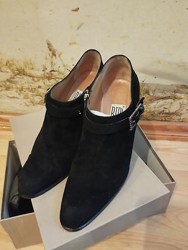 Tuflilər: Tuflilər, Ölçü: 38, rəng - Qara, Yeni -da lalafo.az — 3 Tuflilər: Tuflilər, Ölçü: 38, rəng - Qara, Yeni — 3