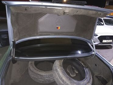 машина мерс с: BMW 5 series: 1990 г., 2 л, Механика, Бензин, Седан