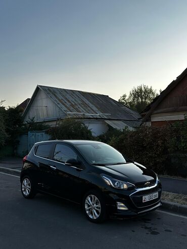 матиз 1 обьем: Chevrolet Spark: 2018 г., 1 л, Вариатор, Бензин, Хетчбек