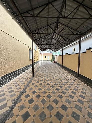 Продажа коттеджей и домов: ✨СРОЧНО 🏡 ПРОДАЕТСЯ ДОМ В АК-ОРДО 📍 Локация: район Ак-Ордо 📐 Площадь — 18