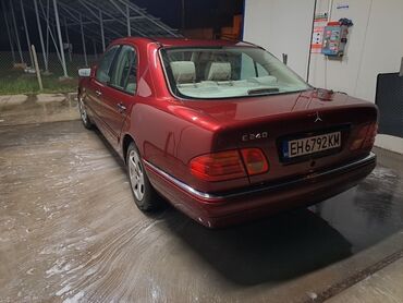 Mercedes-Benz: Mercedes-Benz E 240: 2.4 l. | 2015 έ. Λιμουζίνα — 4