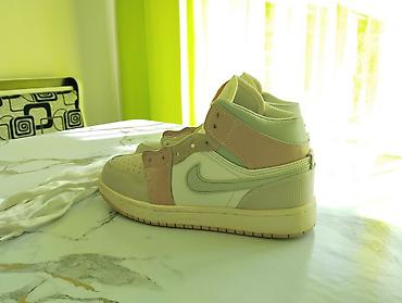 34 обувь: Кроссовки, 36.5, 37, Nike, Новый, цвет - Бежевый, Бесплатная доставка — 2