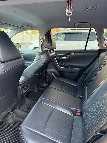 паста б 5: Toyota RAV4: 2019 г., 2.5 л, Автомат, Бензин, Кроссовер — 1