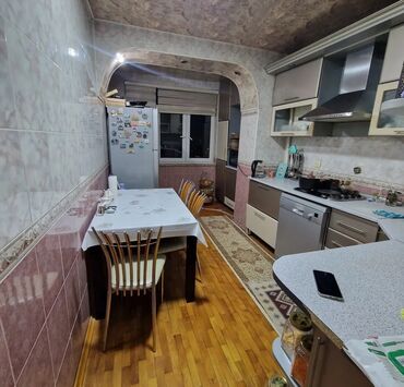 Uzunmüddətli kirayə mənzillər: Menzil Neftcilerde maklerler parki ile uzbeuzdu Metrodan 2 deqiqelik — 10