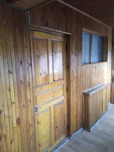срочно продается квартира: 2 комнаты, 50 м², Индивидуалка, 3 этаж, Без ремонта