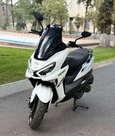 мопед champ: Макси-скутер 150 куб. см, Бензин, Жаңы, Бөлүп төлөө менен