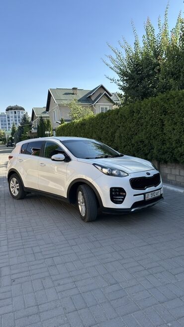 авто в рассрочку в бишкеке без процентов: Белый кроссовер Kia Sportage с пятидверным кузовом и черными