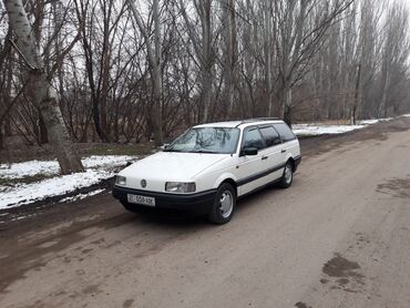 Volkswagen: Volkswagen Passat: 1993 г., 1.8 л, Механика, Бензин, Универсал