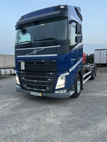 шильдик хонда: Грузовик, Volvo, Стандарт, Б/у